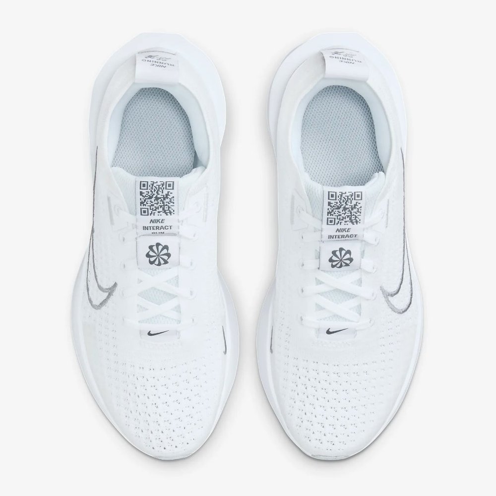 Nike Interact Run Running Shoes - Size 7 White - image 4